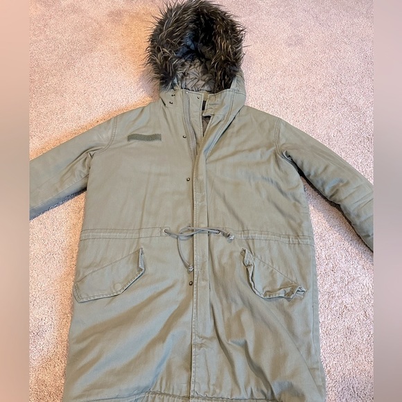 Urban Outfitters BDG Women’s Oversized Winter Jacket size S - Picture 6 of 15